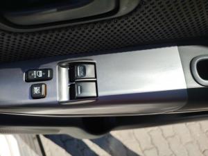 Toyota Hilux 3.0D-4D Xtra cab Raider Dakar edition - Image 26