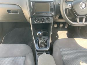 Volkswagen Polo Vivo hatch 1.4 Comfortline - Image 17