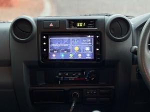 Toyota Land Cruiser 79 4.5D-4D V8 double cab LX - Image 9