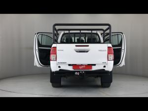 Toyota Hilux 2.8GD-6 double cab 4x4 Raider auto - Image 10