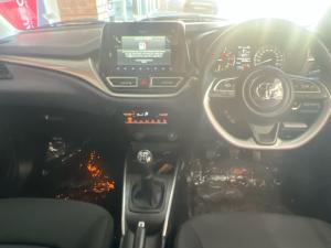 Toyota Starlet 1.5 XR manual - Image 6