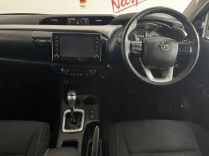 Toyota Hilux 2.8GD-6 double cab Raider auto - Image 6