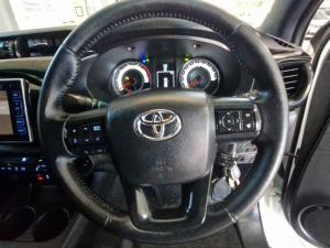 Toyota Hilux 2.8 GD-6 Raider 4X4 automaticD/C - Image 8