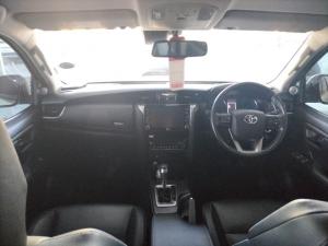 Toyota Fortuner 2.8GD-6 VX automatic - Image 6