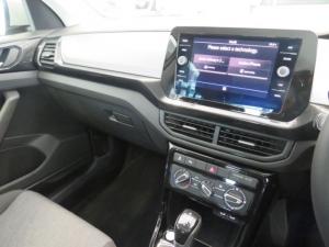 Volkswagen T-CROSS 1.0 TSI Life DSG - Image 11