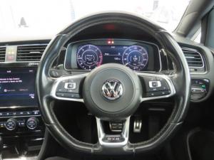 Volkswagen Golf VII GTD 2.0 TDI DSG - Image 12