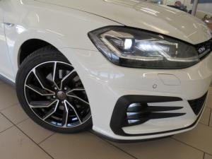 Volkswagen Golf VII GTD 2.0 TDI DSG - Image 16
