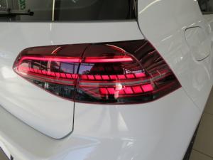 Volkswagen Golf VII GTD 2.0 TDI DSG - Image 21