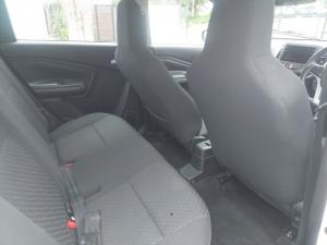 Toyota Vitz 1.0 XR AMT - Image 9