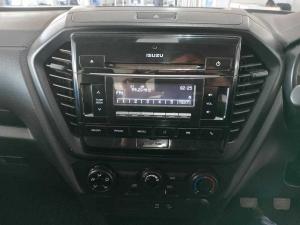 Isuzu D-MAX 1.9 Ddi HR S/C - Image 12