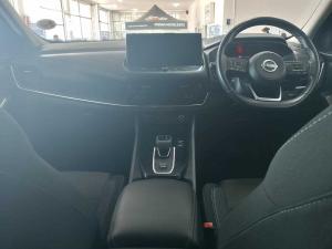 Nissan Qashqai 1.3T Acenta Xtronic - Image 13