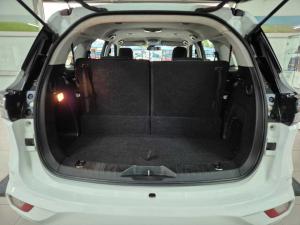 Isuzu MU-X 3.0D LS 4X4 automatic - Image 7