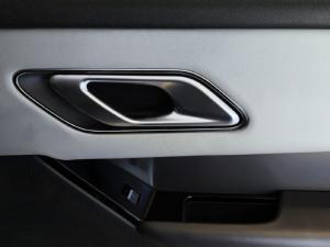 Land Rover Range Rover Velar D300 Dynamic HSE - Image 16