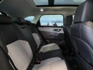 Land Rover Range Rover Velar D300 Dynamic HSE - Image 9