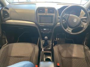 Suzuki Vitara Brezza 1.5 GLX - Image 7