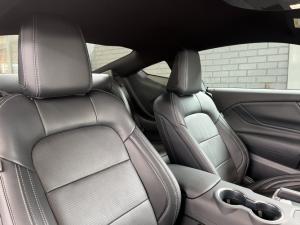 Ford Mustang 5.0 GT fastback - Image 10