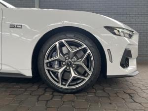 Ford Mustang 5.0 GT fastback - Image 11
