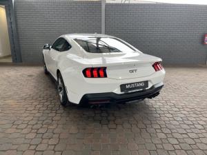 Ford Mustang 5.0 GT fastback - Image 3