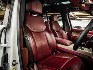 Land Rover Range Rover P530 HSE - Image 12