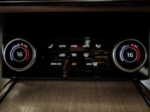 Land Rover Range Rover P530 HSE - Image 16