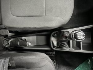 Renault Kwid 1.0 Zen - Image 11