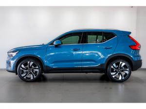 Volvo XC40 B5 AWD Plus Bright - Image 2