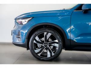 Volvo XC40 B5 AWD Plus Bright - Image 4