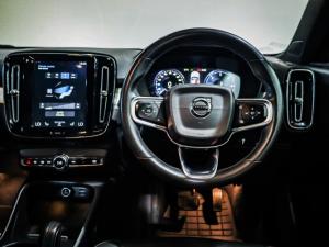 Volvo XC40 T5 AWD Momentum - Image 14
