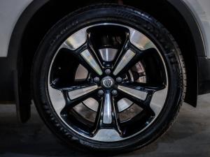 Volvo XC40 T5 AWD Momentum - Image 4