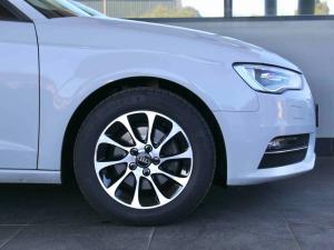 Audi A3 3-door 1.4TFSI S - Image 4