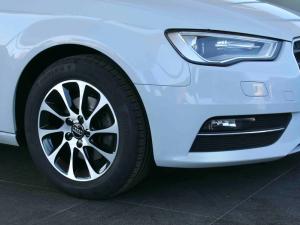 Audi A3 3-door 1.4TFSI S - Image 5