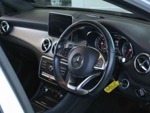 Mercedes-Benz GLA GLA200 auto - Image 14