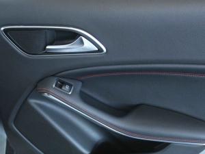 Mercedes-Benz GLA GLA200 auto - Image 18