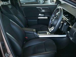 Mercedes-Benz GLA GLA200d Progressive - Image 11