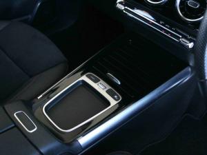 Mercedes-Benz GLA GLA200d Progressive - Image 14