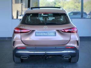 Mercedes-Benz GLA GLA200d Progressive - Image 8