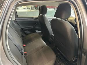 Volkswagen Polo hatch 1.0TSI Comfortline - Image 10