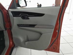 Mahindra KUV 100 1.2TD K8 - Image 14