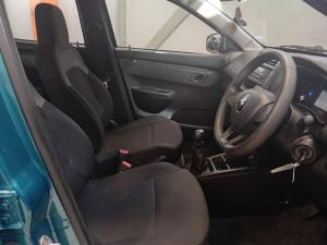 Renault Kwid 1.0 Life - Image 11
