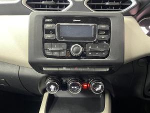 Nissan Magnite 1.0 Turbo Visia manual - Image 15