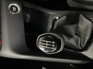 Nissan Magnite 1.0 Turbo Acenta Kuro manual - Image 17