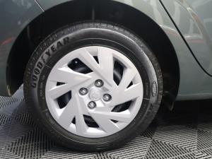 Hyundai Grand i10 1.0 Premium hatch - Image 7