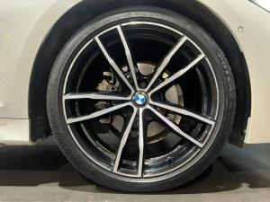 BMW 3 Series 318i M Sport - Image 22