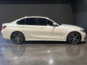 BMW 3 Series 318i M Sport - Image 4