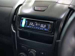 Isuzu KB 250D-Teq Fleetside - Image 14