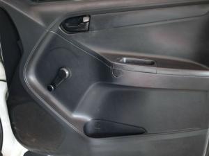 Isuzu KB 250D-Teq Fleetside - Image 17