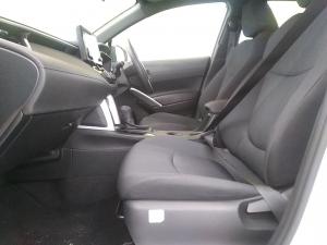 Toyota Corolla Cross 1.8 Xi - Image 9