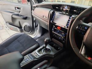 Toyota Fortuner 2.8GD-6 4X4 GR-S automatic - Image 11