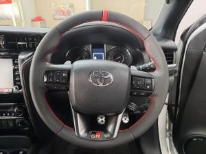 Toyota Fortuner 2.8GD-6 4X4 GR-S automatic - Image 15
