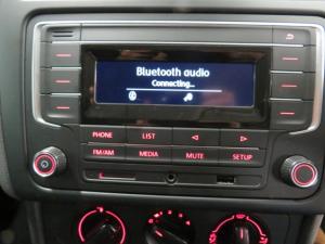 Volkswagen Polo Vivo 1.4 Trendline - Image 13
